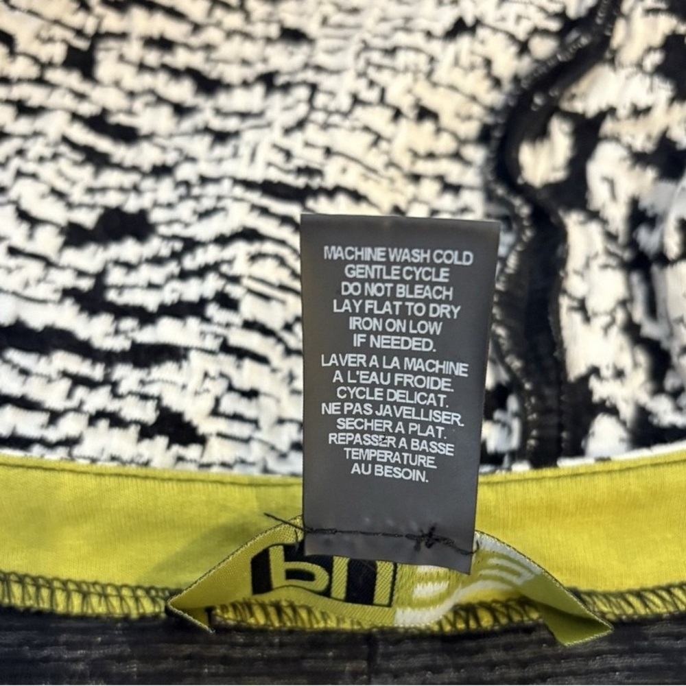 Black and White Women's Tunic Top